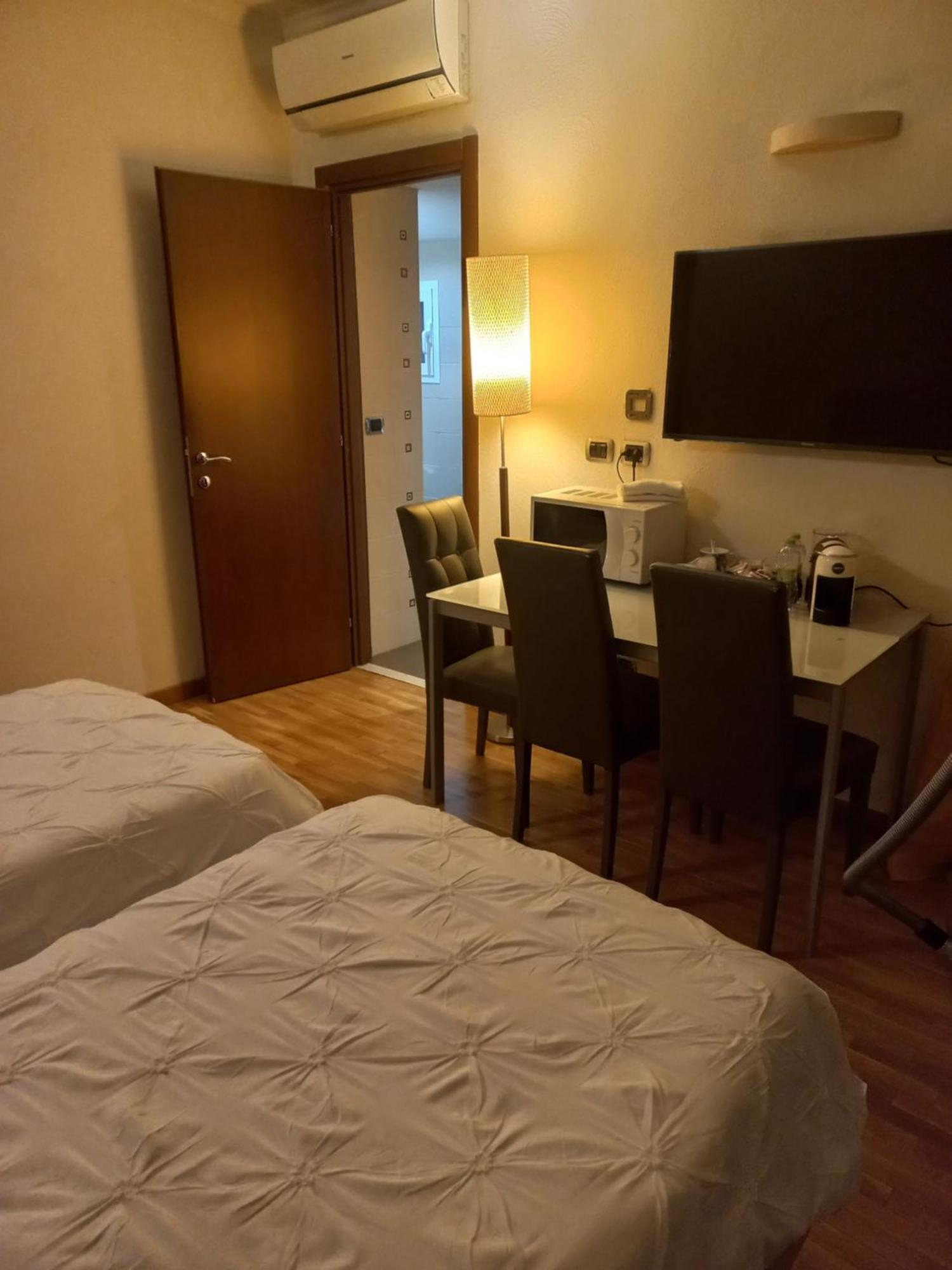 Stefano House Appartamento Fontana Di Trevi Ρώμη Δωμάτιο φωτογραφία